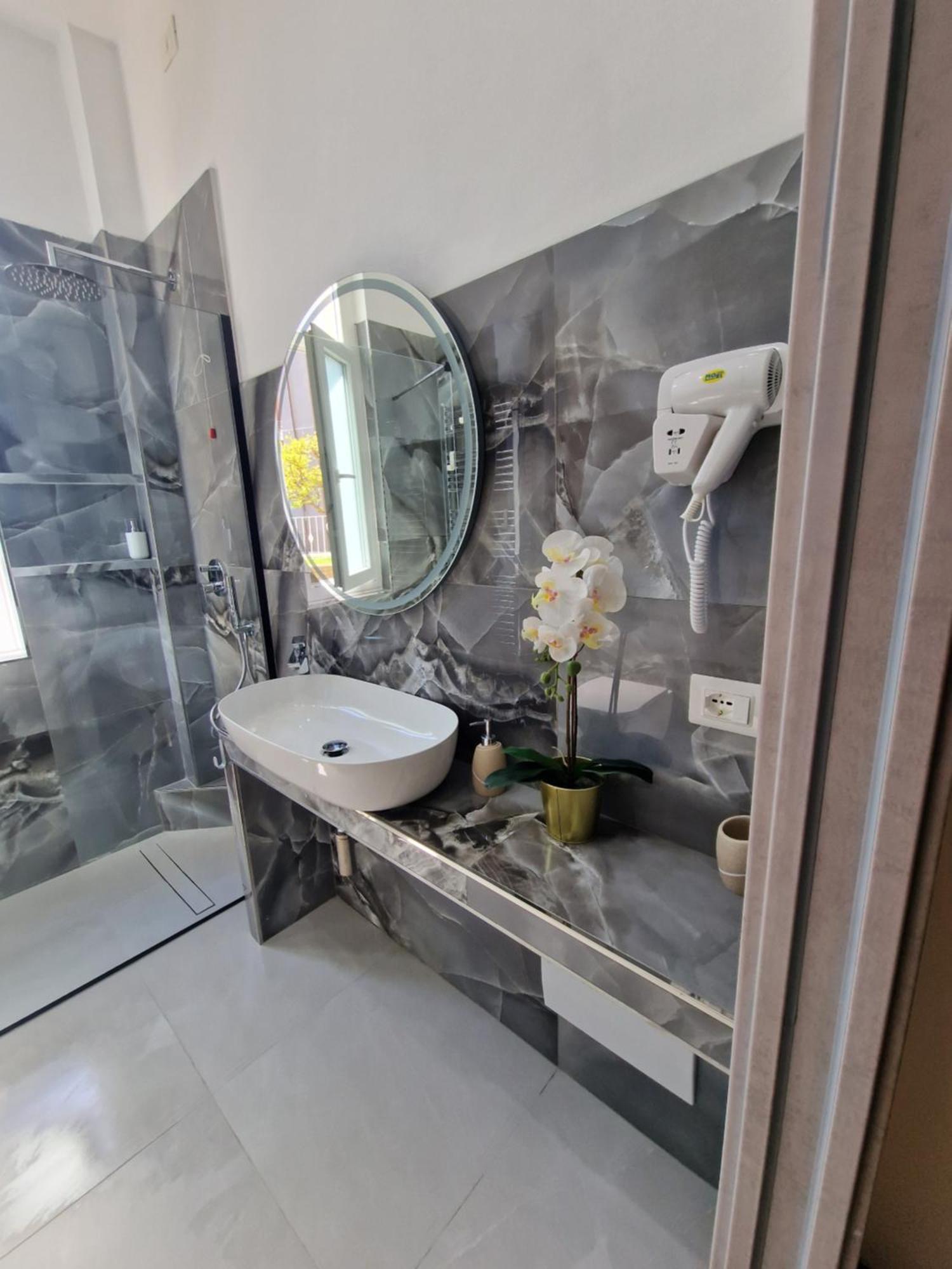 La Casa Della Stazione Apartamento La Spezia Exterior foto